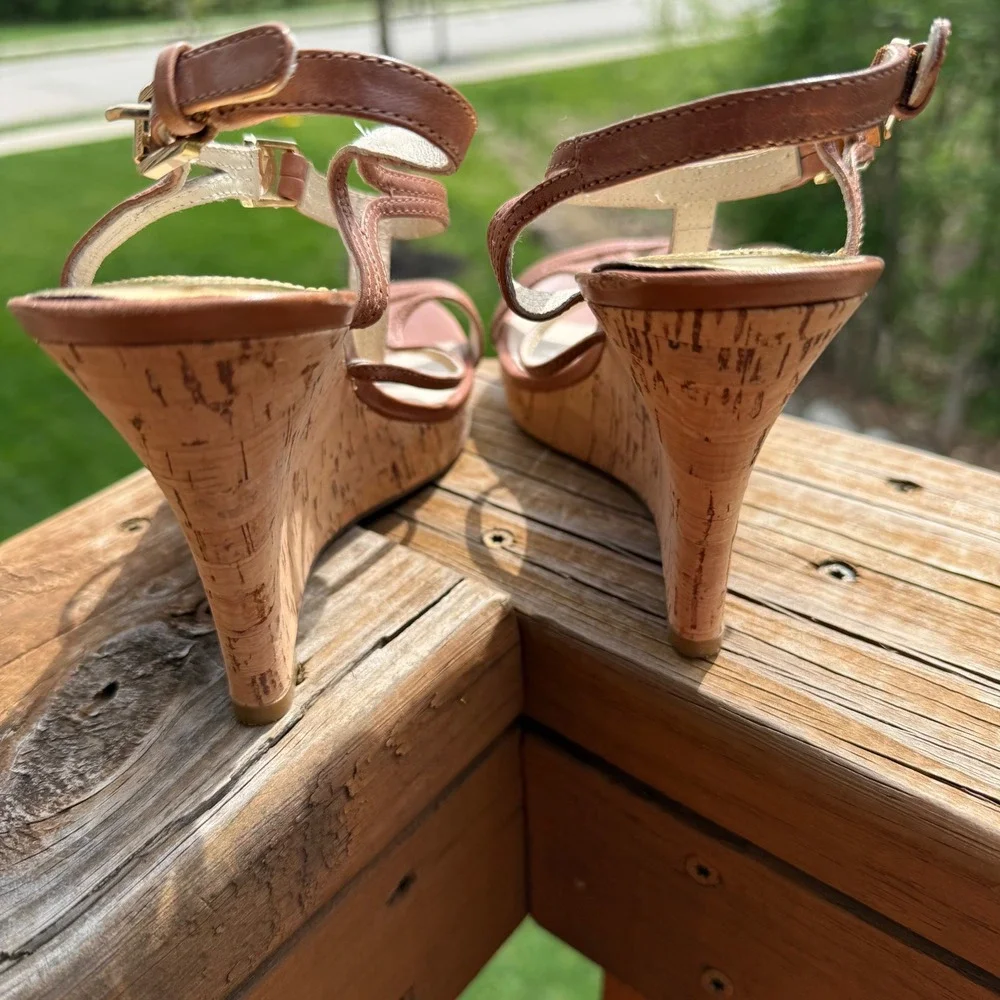 Michael‎ Kors Wedge Sandals Women 7 Tan Excellent Strappy Cork Logo Heel